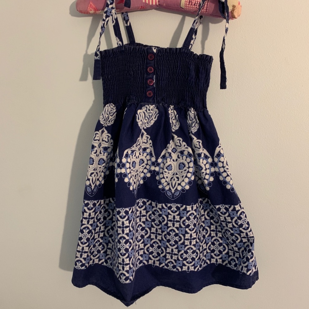 Sundress - Picture 3 of 5